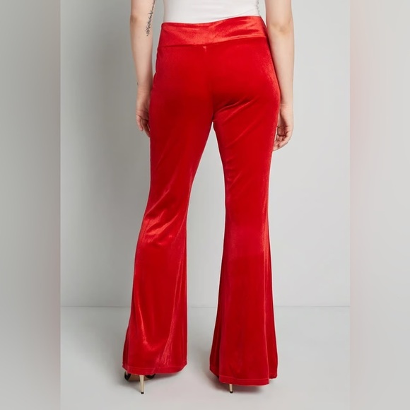 ModCloth Loving The Luxe Life Wide-Leg Pants - Picture 2 of 4